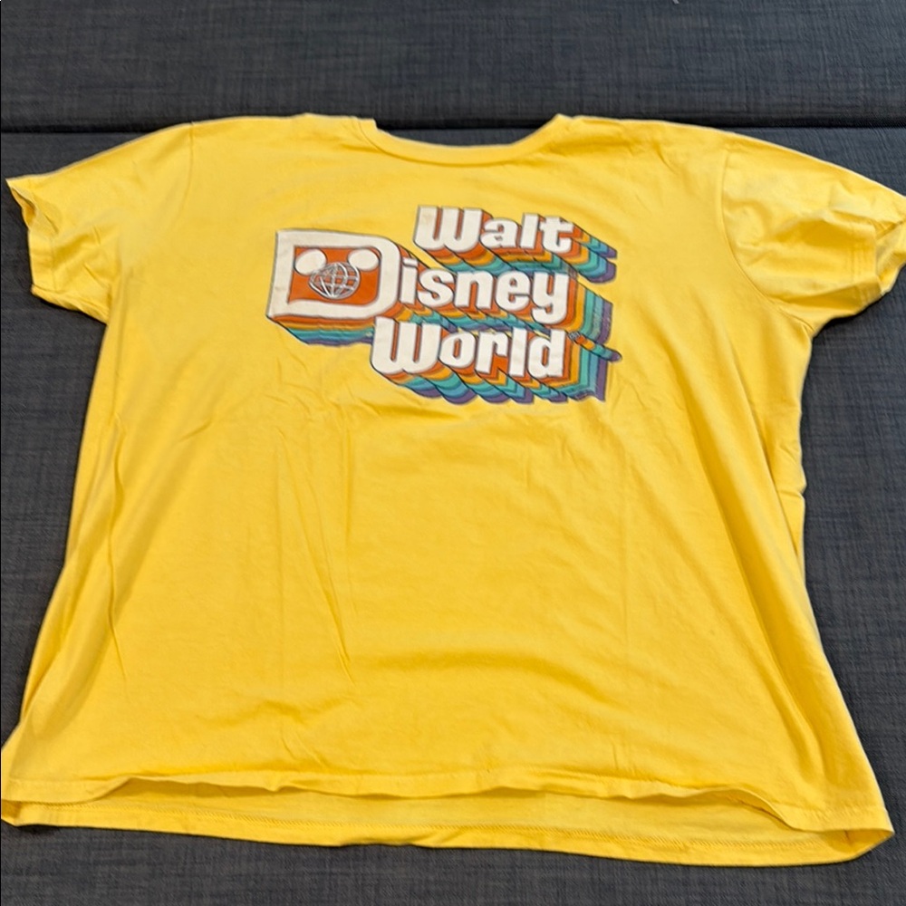 Walt Disney World Yellow Short Sleeve Tee Vibrant Casual Style